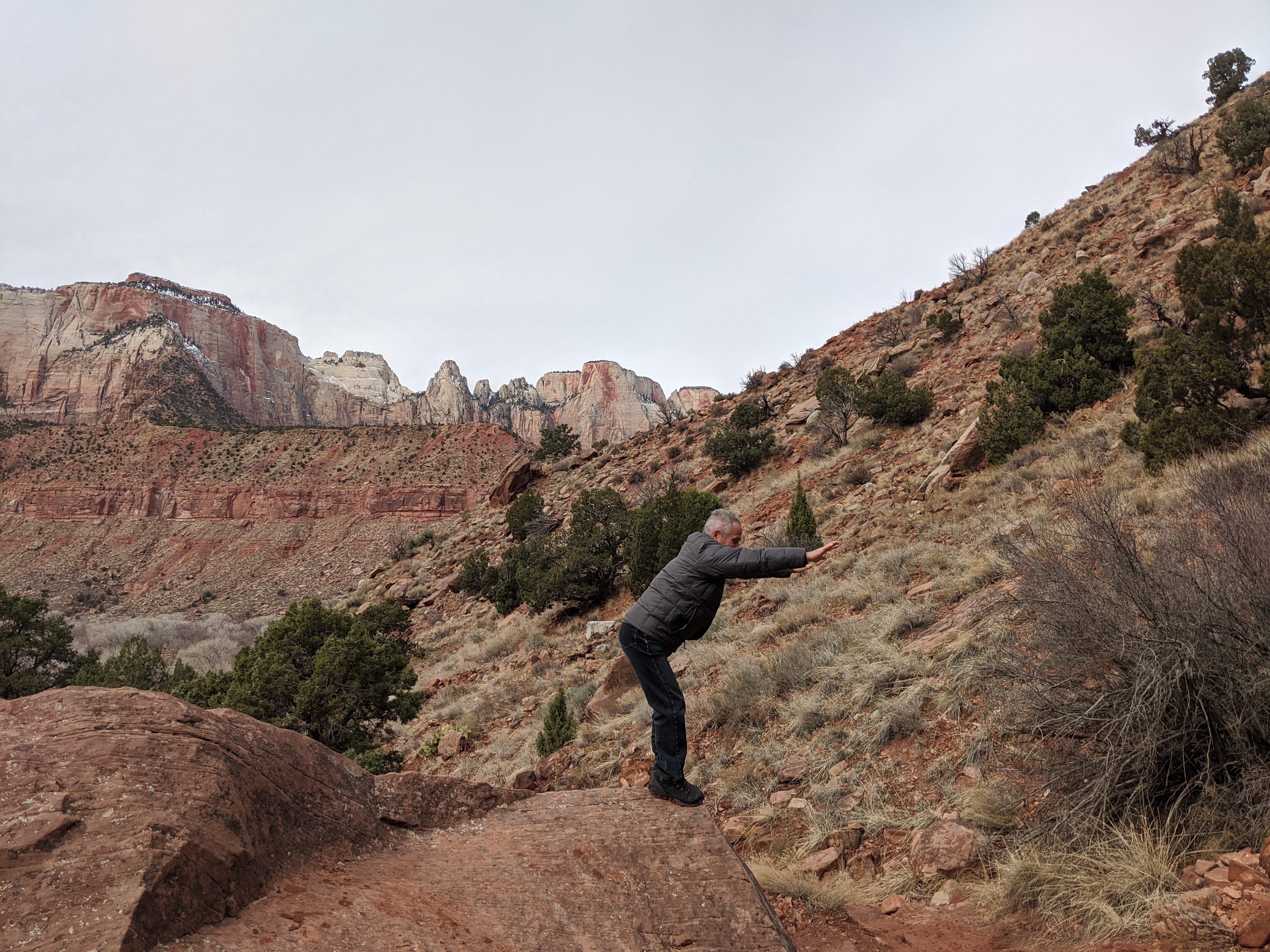 А взагалі кожну вільну хвилину треба на вправи витрачати!